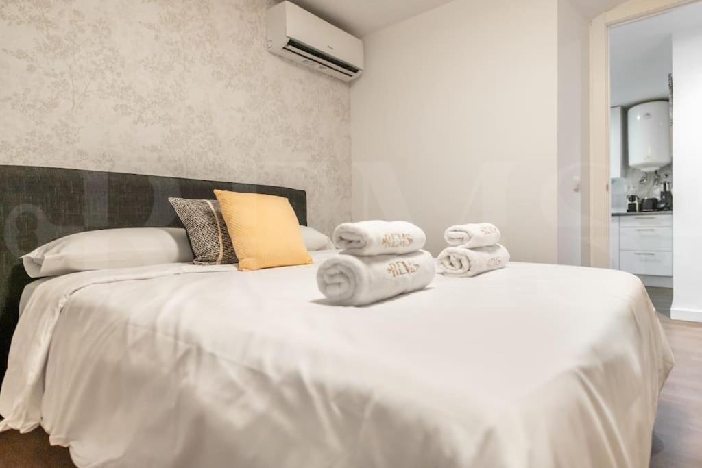 With Private Patio By Rems Apartment *